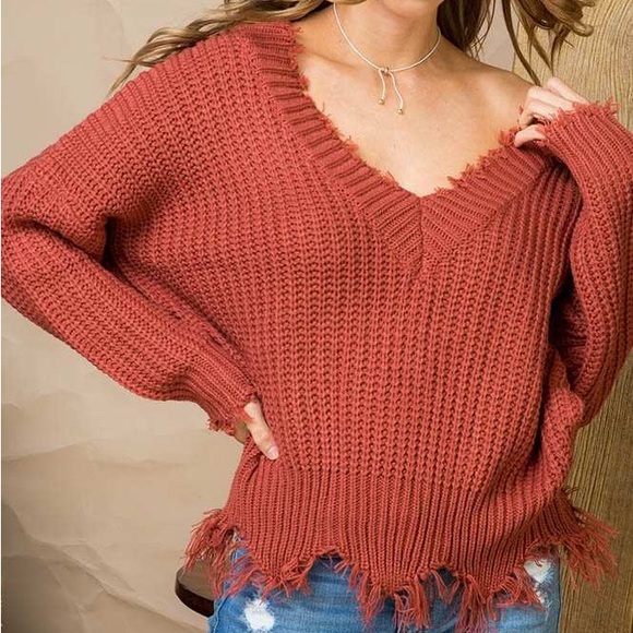 Love Tree Sweaters - Love Tree frayed sweater